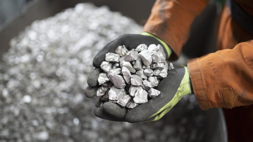 Miner holder minerals