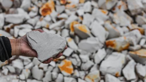 Man holding lithium in his hand