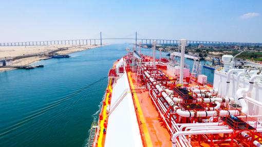 Suez Canal LNG photo
