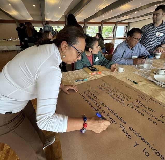 Participantes del taller de metanarrativa en Colombia